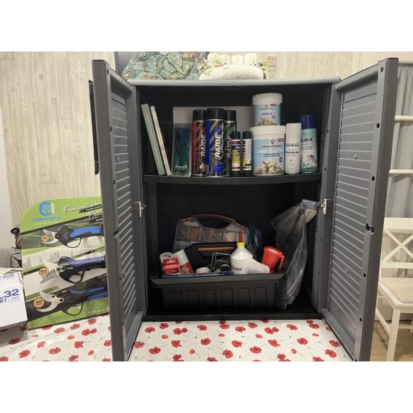 Istálló szekrény - házipatika és eszköz tároló