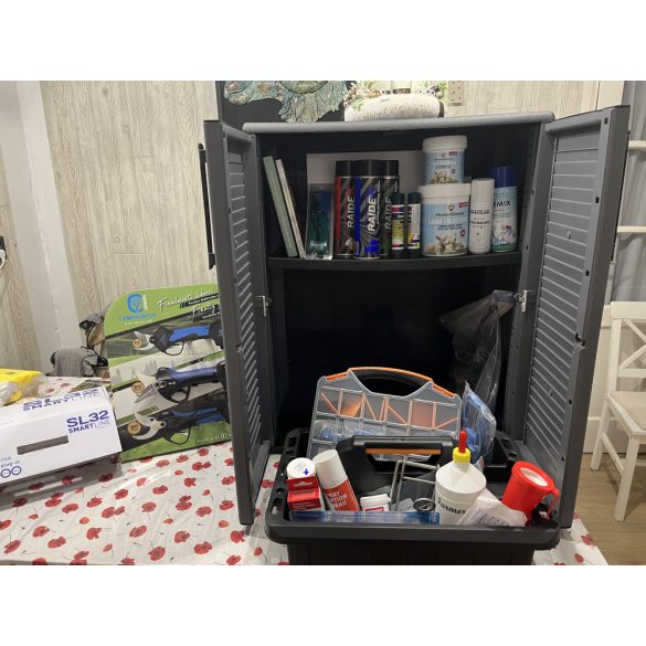 Istálló szekrény - házipatika és eszköz tároló