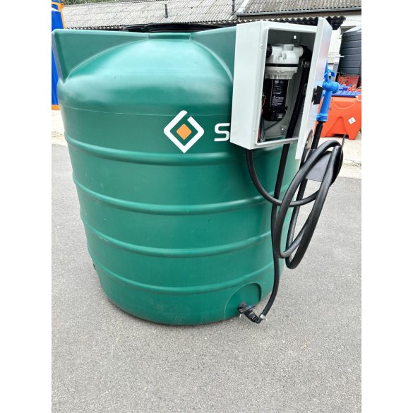 Csapadékvíz hasznosító itató- és mosó berendezés