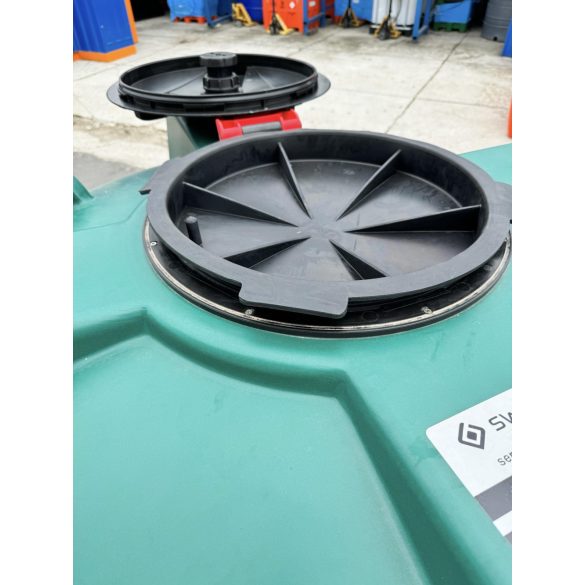 Csapadékvíz hasznosító itató- és mosó berendezés